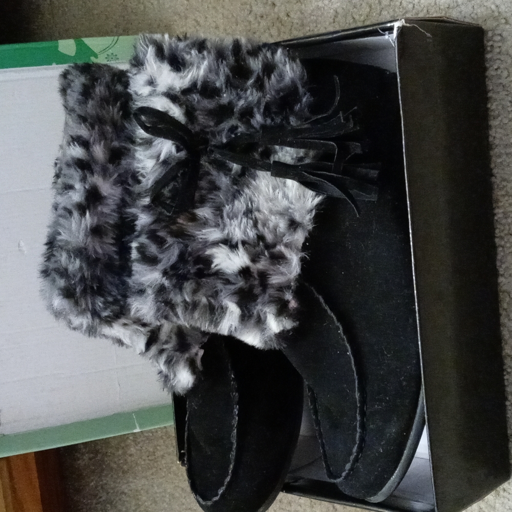 Fur wedges